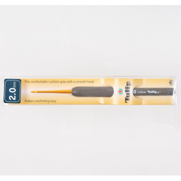 Tulip ETIMO Cushion Grip Aluminium Gold Crochet hook (2.0mm) Tulip ETIMO Cushion Grip Aluminium Gold Crochet hook (2.0mm)
